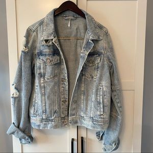 NWOT Free People Rumors Ripped Denim Jacket Light Wash Size L